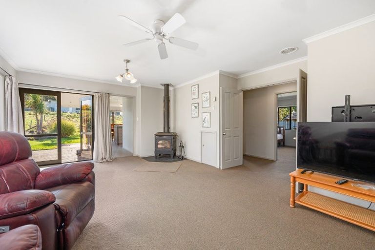 Photo of property in 65 Monteith Street, Halcombe, Feilding, 4779