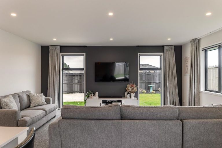 Photo of property in 120 Churcher Street, Maewa, Feilding, 4702