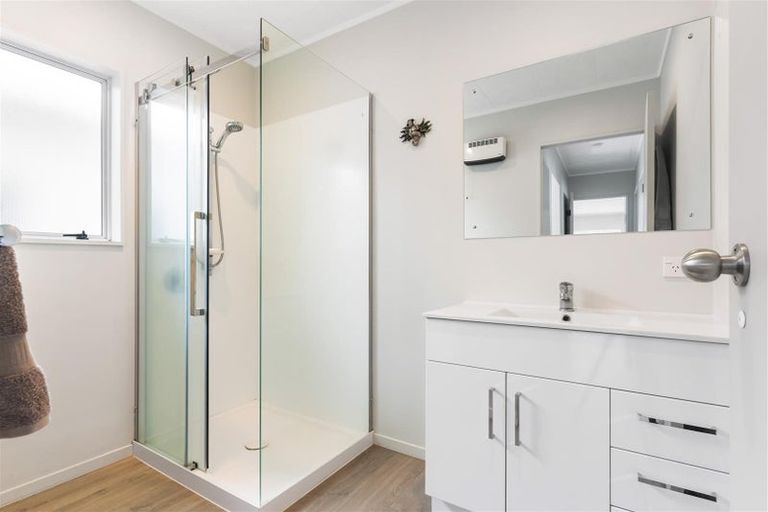 Photo of property in 102a Otahu Road, Whangamata, 3620