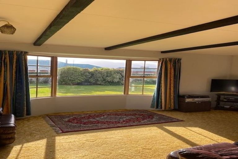 Photo of property in 68 Clifden Highway, Tuatapere, 9691