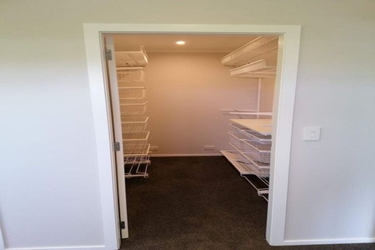 Photo of property in 375 Main Road, Tawa, Wellington, 5028