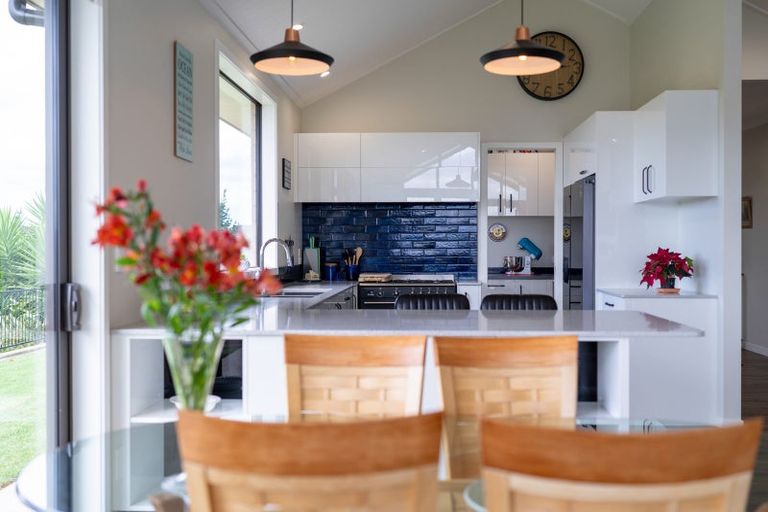 Photo of property in 23 Hyatt Close, Leamington, Cambridge, 3432