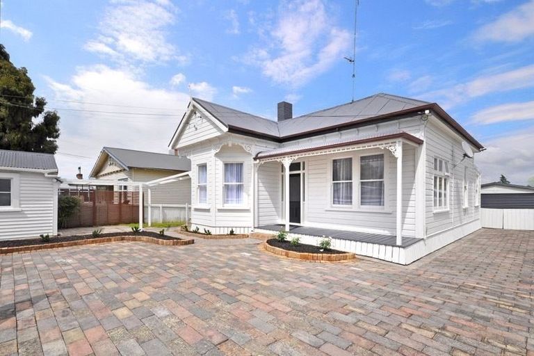 Photo of property in 71 Avalon Drive, Nawton, Hamilton, 3200