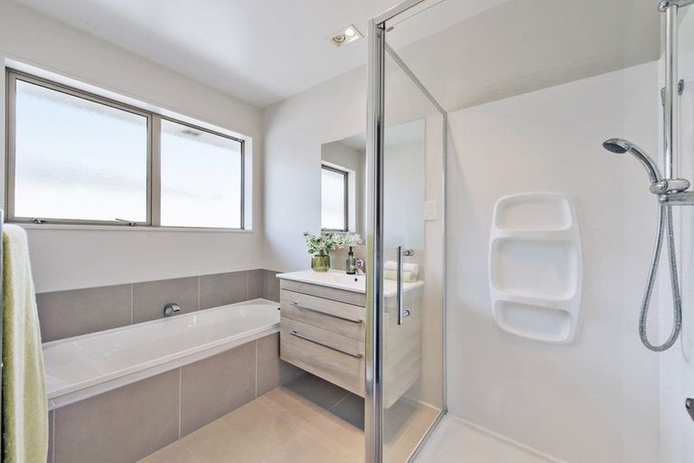 Photo of property in 4 Pipiri Street, Pegasus, 7612