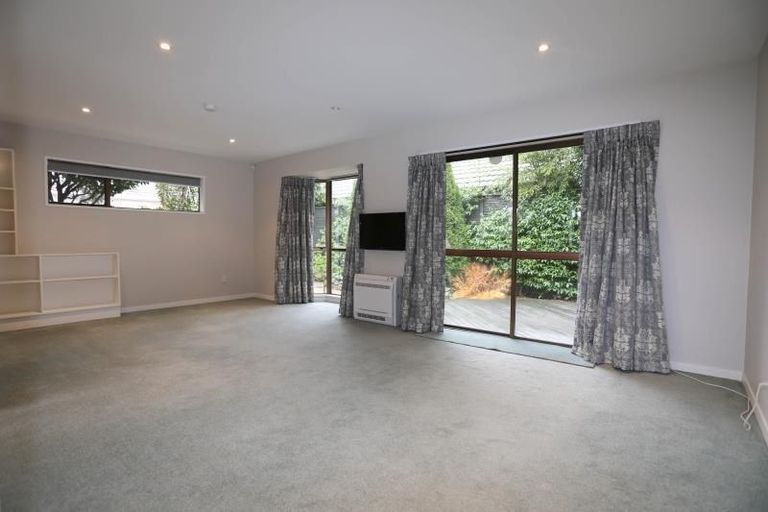 Photo of property in 19 Angela Street, Upper Riccarton, Christchurch, 8041