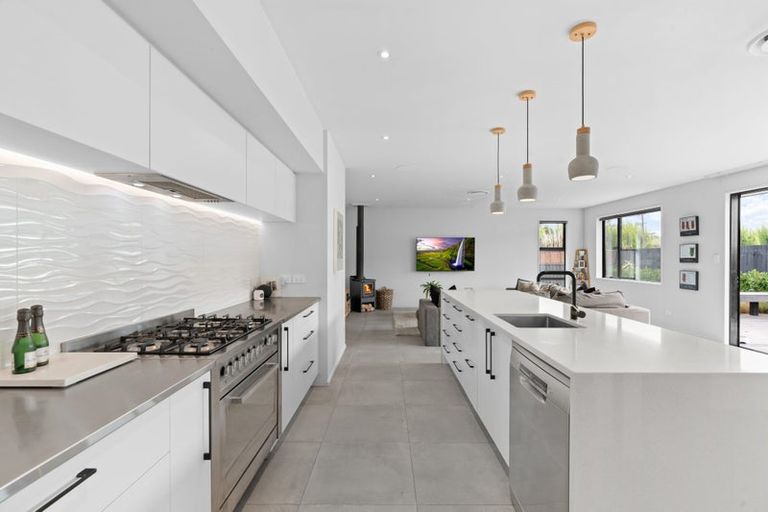 Photo of property in 90 Bradwell Crescent, Halswell, Christchurch, 8025