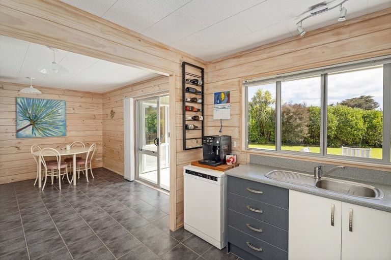 Photo of property in 5 Kawhero Drive, Kuaotunu, Whitianga, 3592