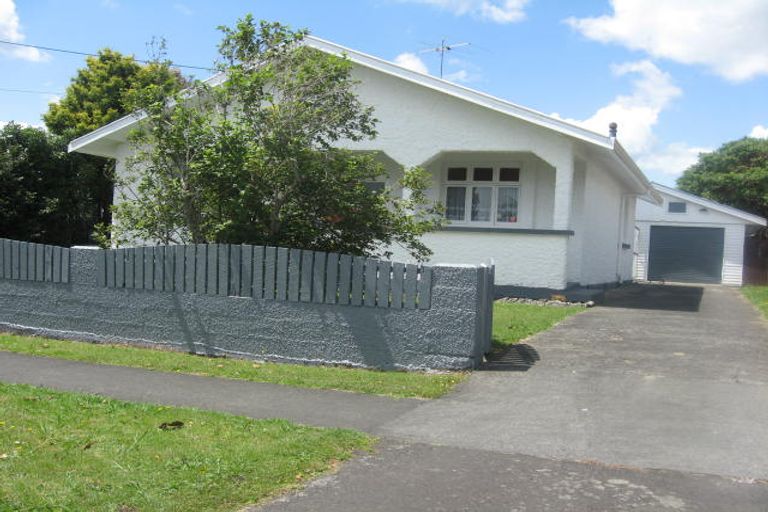Photo of property in 12 Stewart Street, Aramoho, Whanganui, 4500