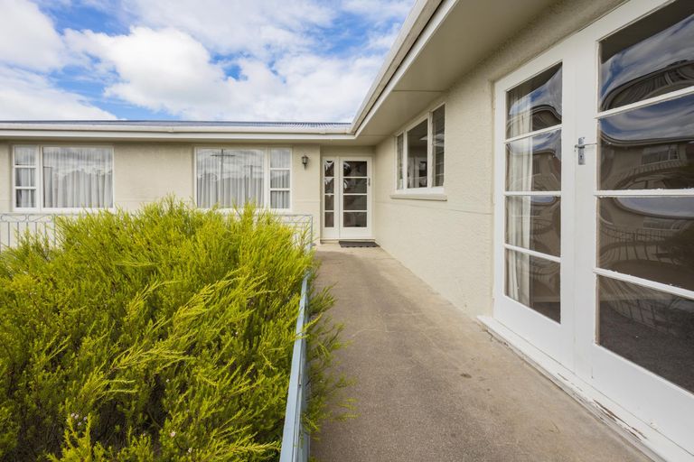 Photo of property in 43 Stuart Street, Holmes Hill, Oamaru, 9401