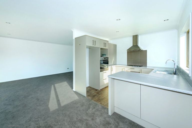 Photo of property in 3 Reeves Road, Rangiora, 7400