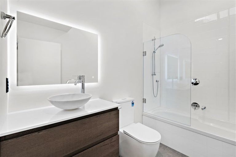 Photo of property in 24 Sarikei Avenue, Northwood, Christchurch, 8051