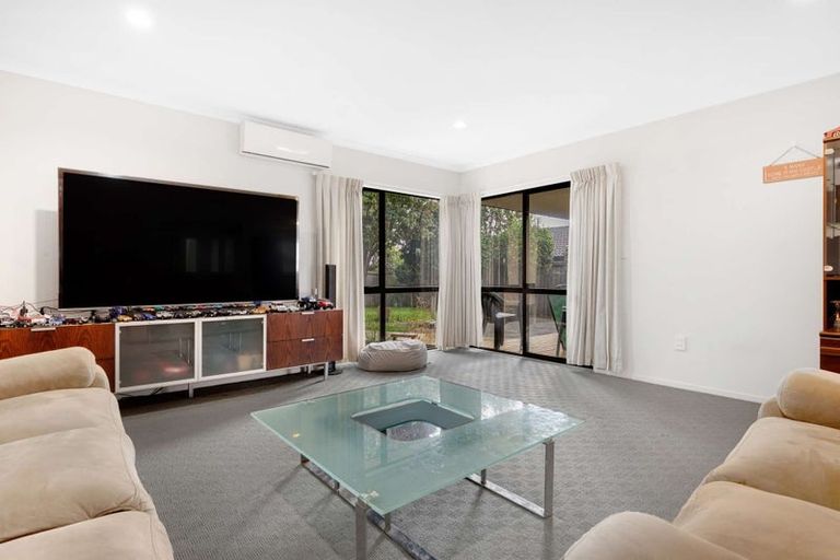 Photo of property in 4 Owhatiura Drive, Lynmore, Rotorua, 3010