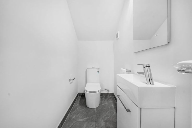 Photo of property in 110 Keri Vista Rise, Papakura, 2110