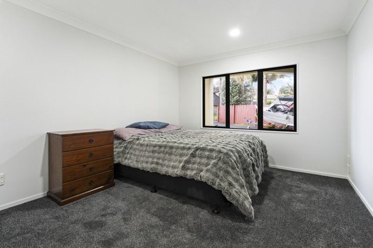 Photo of property in 223 Hill Road, The Gardens, Auckland, 2105