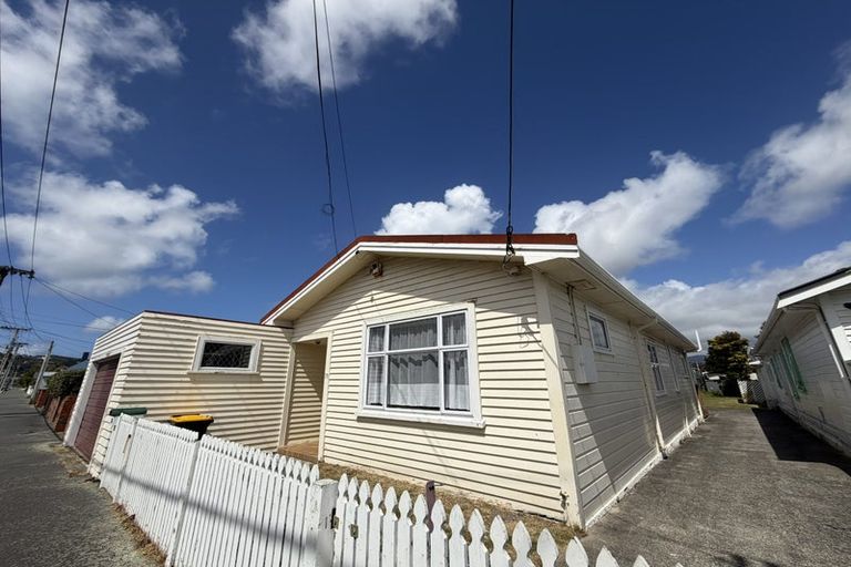 Photo of property in 39 Argentine Avenue, Miramar, Wellington, 6022