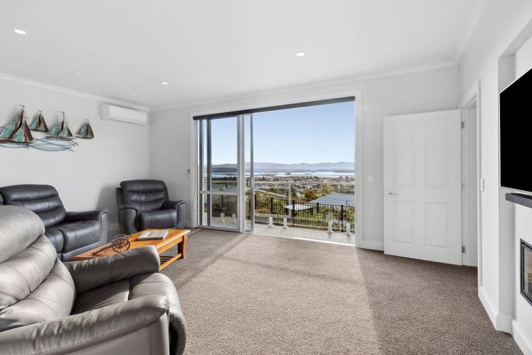 Photo of property in 100 Arapiki Road, Stoke, Nelson, 7011