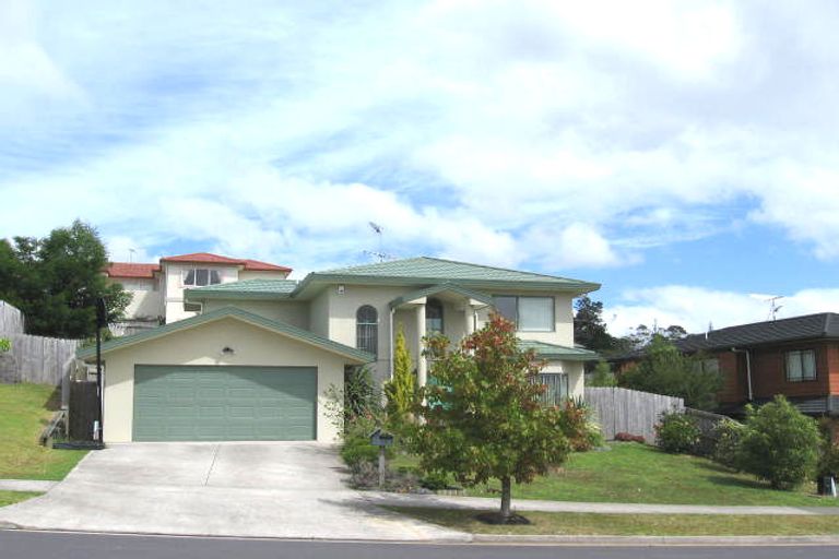 Photo of property in 40 Bluebird Crescent, Unsworth Heights, Auckland, 0632