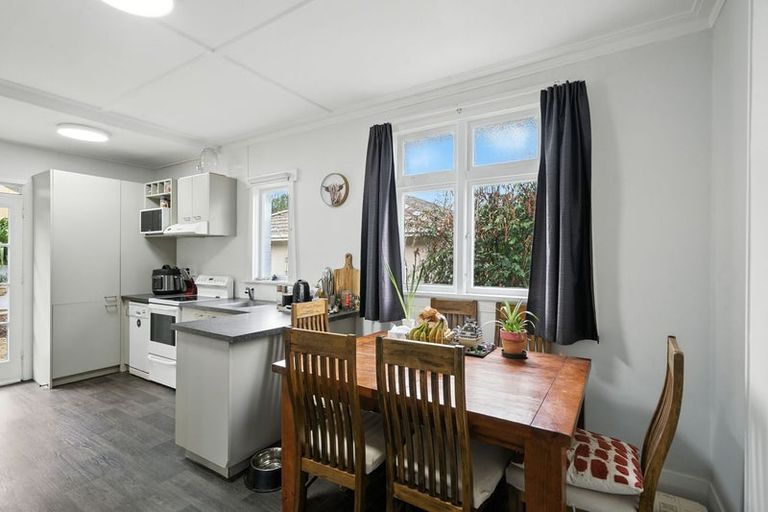 Photo of property in 283 Main South Road, Green Island, Dunedin, 9018
