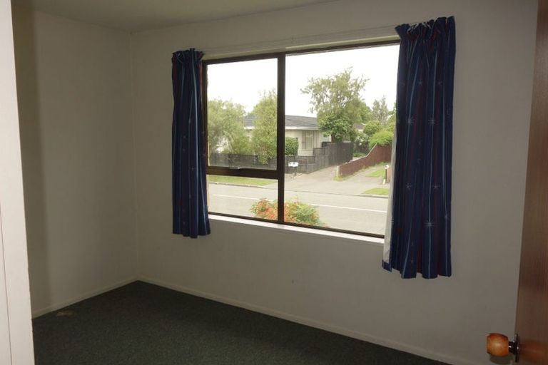 Photo of property in 22a Chipping Lane, Redwood, Christchurch, 8051