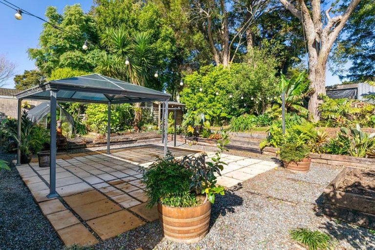 Photo of property in 27 Lawrence Crescent, Hillpark, Auckland, 2102