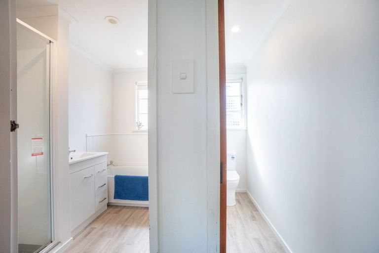 Photo of property in 86 Ruamahanga Crescent, Terrace End, Palmerston North, 4410