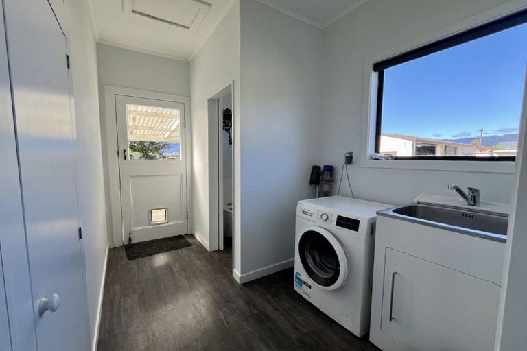 Photo of property in 9 Menzies Street, Westport, 7825