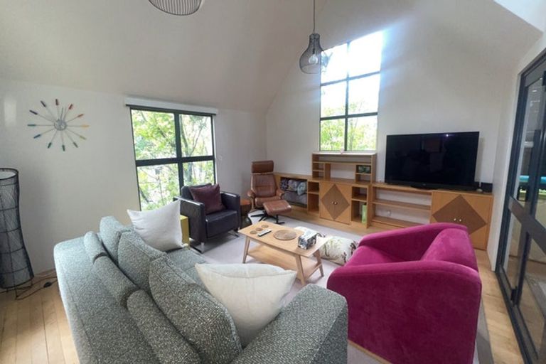 Photo of property in 19 Everton Terrace, Kelburn, Wellington, 6012