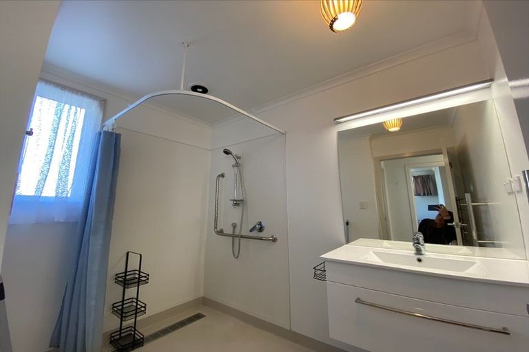 Photo of property in 41 Devon Street, Picton, 7220