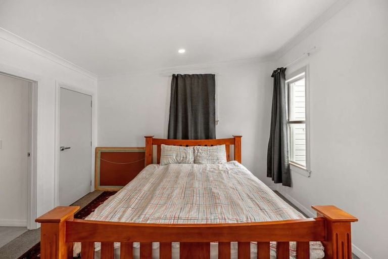 Photo of property in 12 Moeller Street, Taradale, Napier, 4112