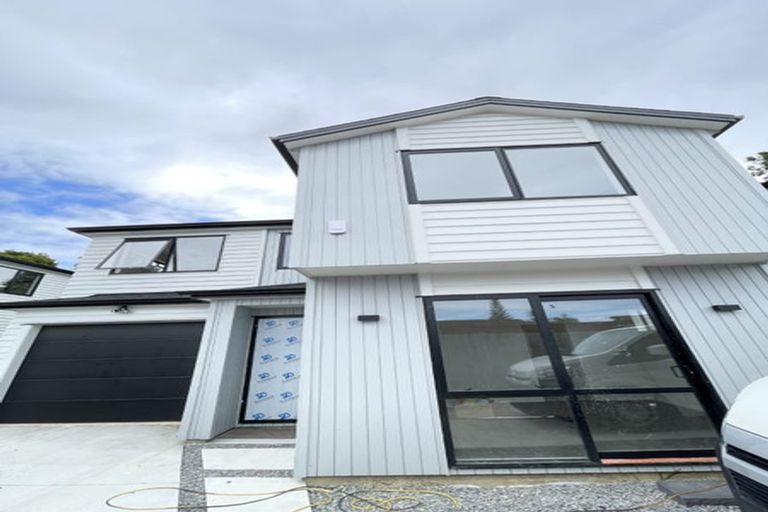 Photo of property in 88b John Downs Drive, Browns Bay, Auckland, 0630