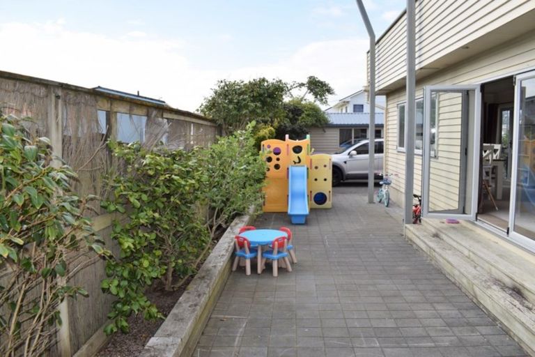 Photo of property in 9a Karaka Street, Otaki Beach, Otaki, 5512