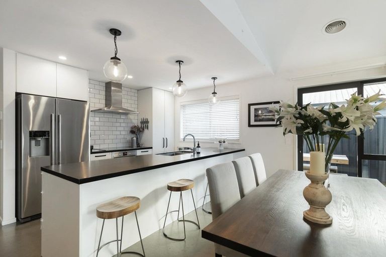 Photo of property in 26 Violet Way, Lower Shotover, Queenstown, 9304