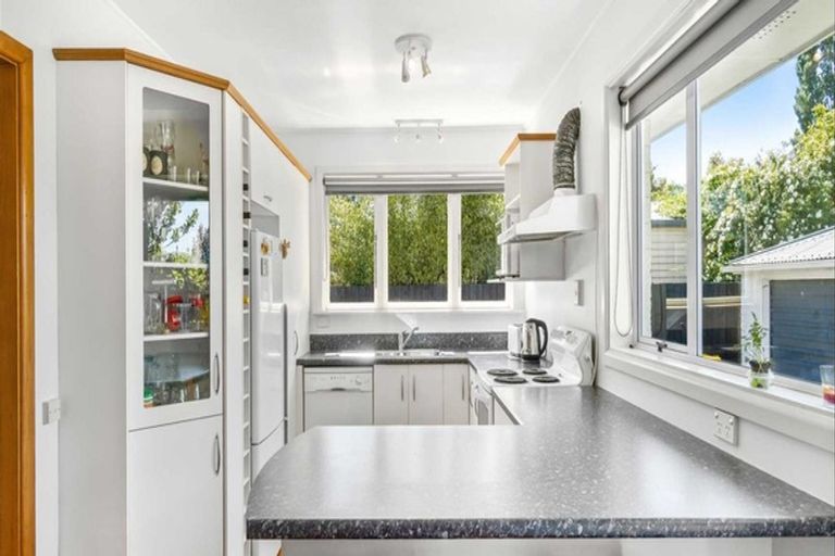 Photo of property in 48 Grahams Road, Ilam, Christchurch, 8041