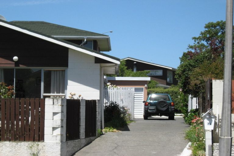 Photo of property in 2/7 Delaware Crescent, Russley, Christchurch, 8042