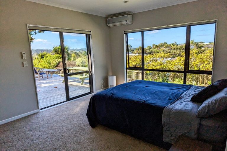 Photo of property in 180 Kittiwake Drive, Schnapper Rock, Auckland, 0632