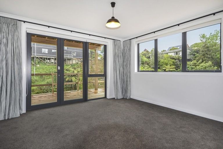 Photo of property in 12 Jacobsen Lane, Ngaio, Wellington, 6035