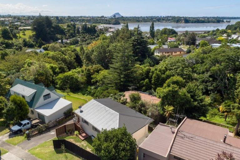 Photo of property in 6a Cumberland Crescent, Welcome Bay, Tauranga, 3112