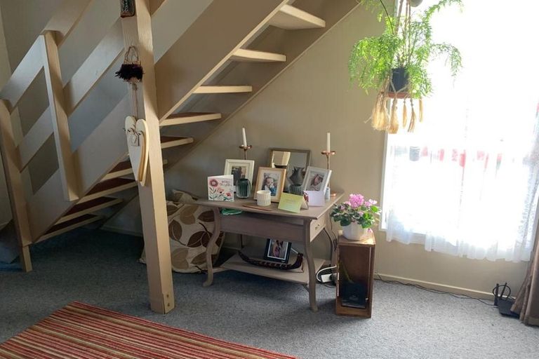 Photo of property in 3/49 Apu Crescent, Lyall Bay, Wellington, 6022