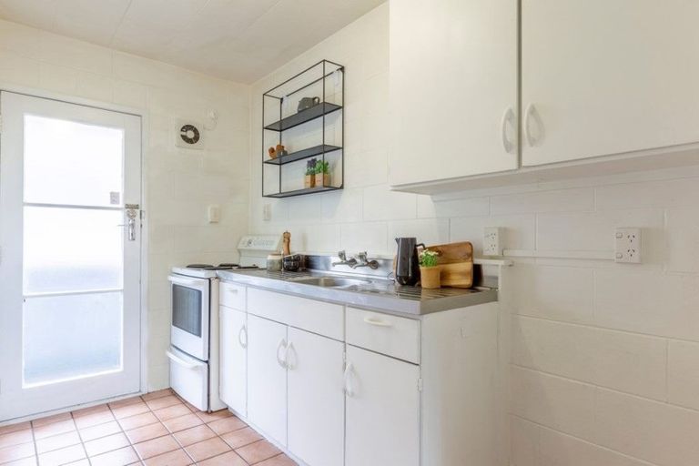 Photo of property in 4/6 Opoia Road, Hamilton East, Hamilton, 3216