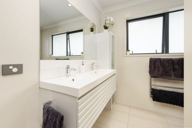 Photo of property in 19 Damien Place, Ohauiti, Tauranga, 3112