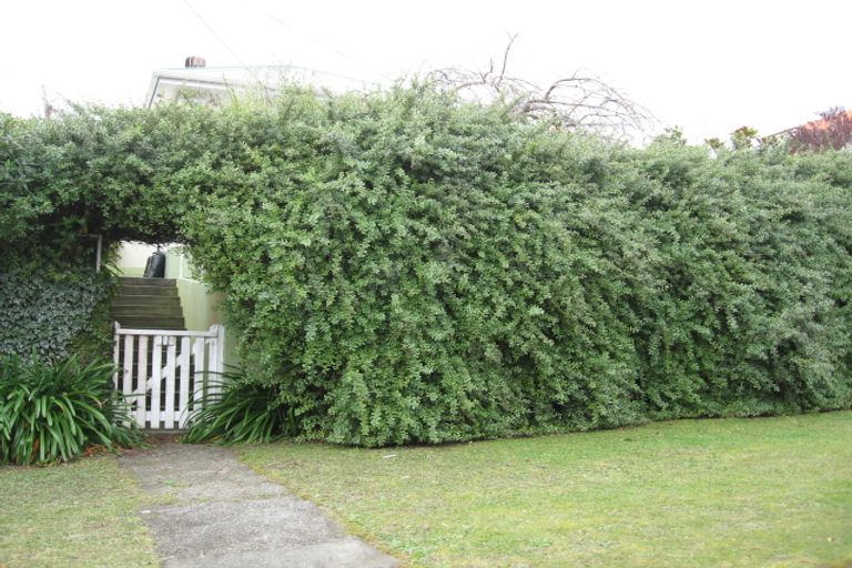 Photo of property in 11 Burrows Avenue, Karori, Wellington, 6012