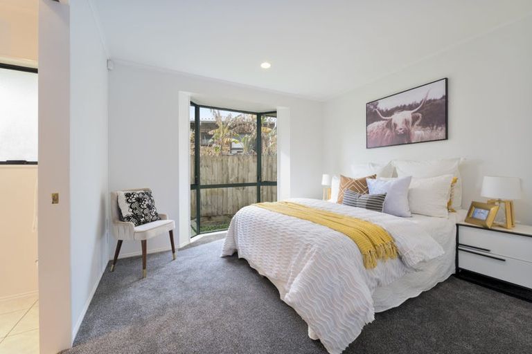 Photo of property in 22a Martin Jugum Lane, Ranui, Auckland, 0612