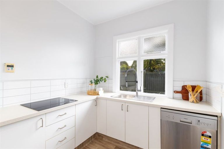 Photo of property in 678 Avonside Drive, Avonside, Christchurch, 8061