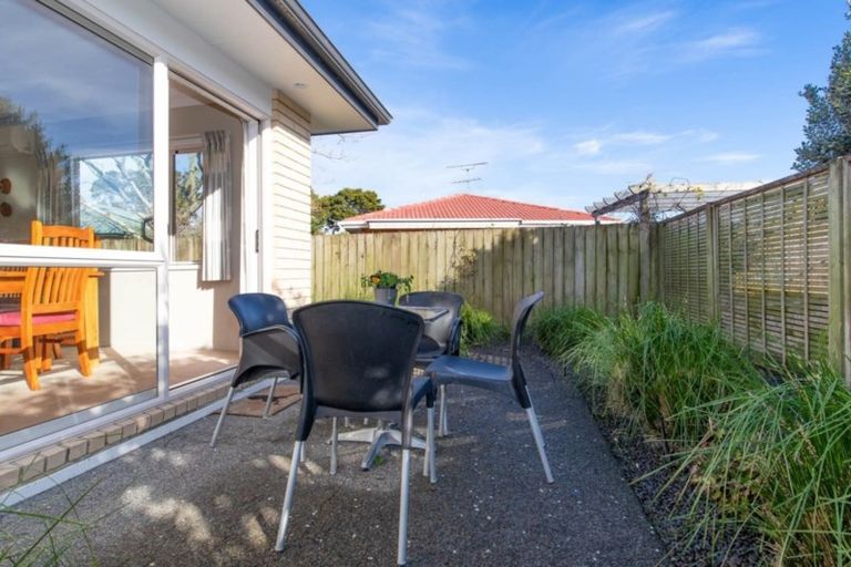 Photo of property in 3/14 Milton Road, Orewa, 0931