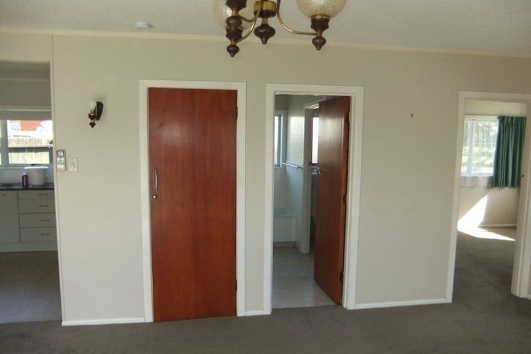 Photo of property in 8b Macmurdo Avenue, Glenview, Hamilton, 3206