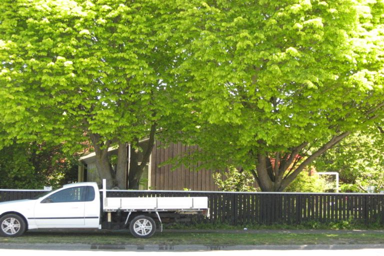 Photo of property in 167 Memorial Avenue, Burnside, Christchurch, 8053