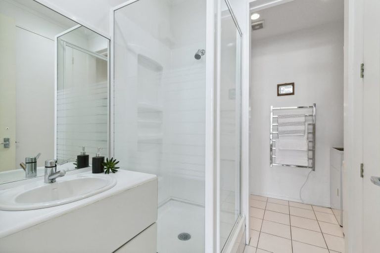 Photo of property in Tennyson Apartments, 14/25 Tennyson Street, Te Aro, Wellington, 6011