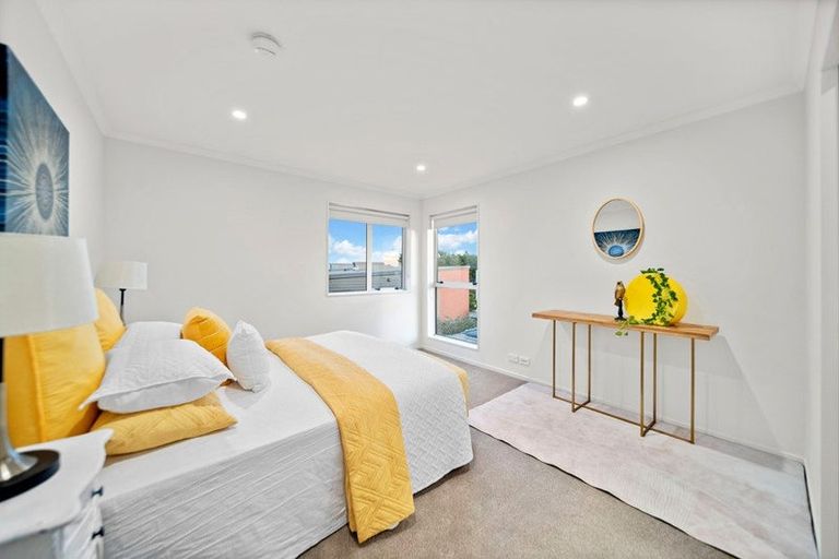 Photo of property in 3 Matairangi Avenue, Totara Heights, Auckland, 2105