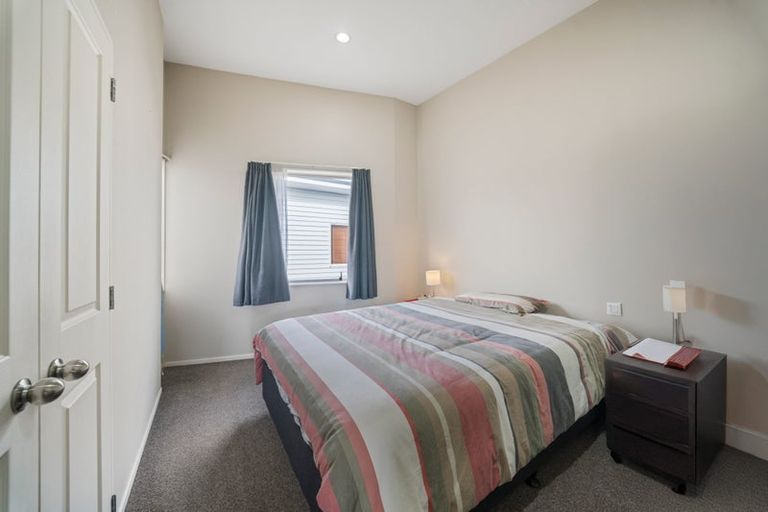 Photo of property in 14/6 Islington Avenue, New Lynn, Auckland, 0600