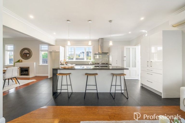 Photo of property in 120 Knights Road, Hutt Central, Lower Hutt, 5010